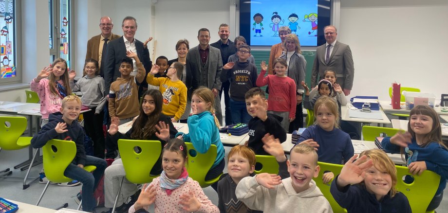 District Administrator Jürgen van der Horst welcomed the representatives of the UNESCO Geoparks and the certification body to the workshop during their visit to the local Geopark GrenzWelten.