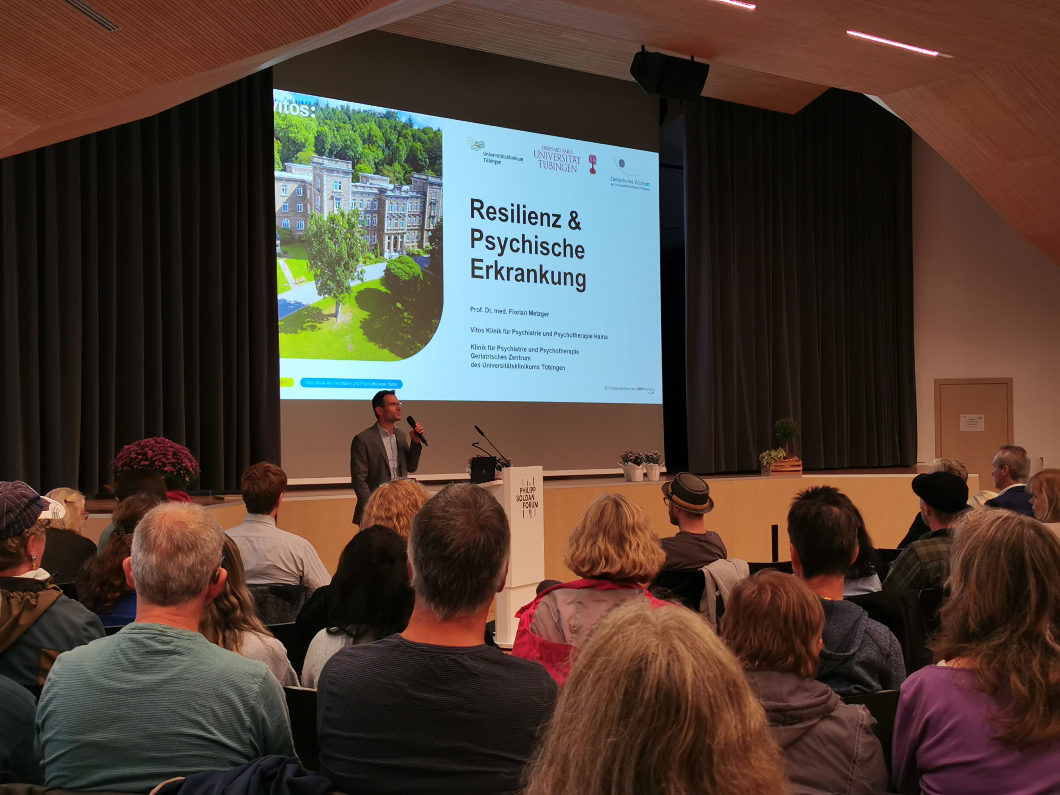 District Administrator Jürgen van der Horst welcomed the representatives of the UNESCO Geoparks and the certification body to the workshop during their visit to the local Geopark GrenzWelten.